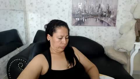 Snapshot of mature_martina_ chatting on 06-16-26, 08:39 Martina online show from 06-16-26, 08:39