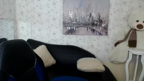 Snapshot of mature_martina_ chatting on 06-17-26, 10:00 Martina online show from 06-17-26, 10:00