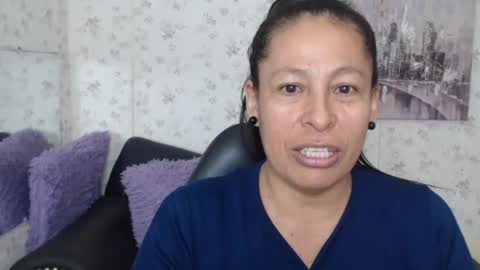 Snapshot of mature_martina_ chatting on 06-29-26, 09:48 Martina online show from 06-29-26, 09:48