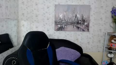 Snapshot of mature_martina_ chatting on 07-07-26, 07:23 Martina online show from 07-07-26, 07:23