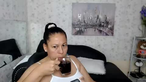 Snapshot of mature_martina_ chatting on 07-14-26, 04:28 Martina online show from 07-14-26, 04:28