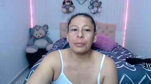 Snapshot of mature_martina_ chatting on 07-27-26, 11:12 Martina online show from 07-27-26, 11:12