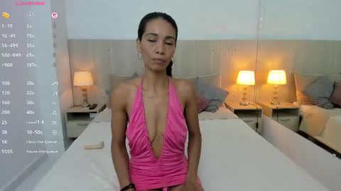 Vayolet Castro online show from 06-28-26, 11:27