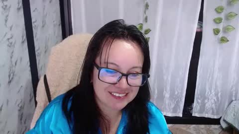 Snapshot of mature_wolf chatting on 02-18-25, 02:59 Sonia online show from 02-18-25, 02:59