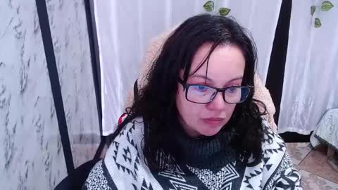 Snapshot of mature_wolf chatting on 03-07-25, 03:39 Sonia online show from 03-07-25, 03:39