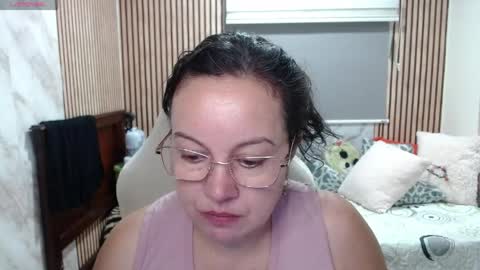 Sonia online show from 05-20-26, 04:02
