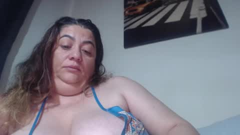 Snapshot of matureboobsbig chatting on 06-18-26, 09:14 matureboobsbig online show from 06-18-26, 09:14