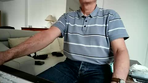 Snapshot of maturehotman chatting on 04-11-26, 05:06 maturehotman online show from 04-11-26, 05:06