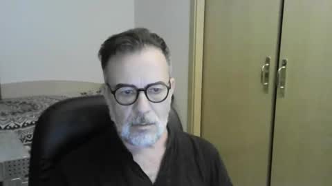 Snapshot of matxexo chatting on 11-30-25, 05:17 matxexo online show from 11-30-25, 05:17