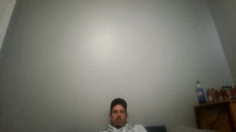 Snapshot of maubecaron1 chatting on 10-01-25, 12:44 ken34yee online show from 10-01-25, 12:44