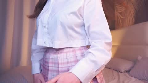 Lily online show from 01-25-25, 01:32