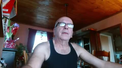 Maurice online show from 12-31-24, 12:46