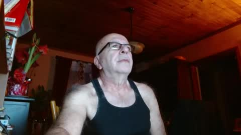 Maurice online show from 01-02-25, 10:58