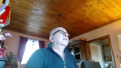 Maurice online show from 02-02-25, 12:46