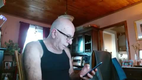 Maurice online show from 02-26-25, 12:03