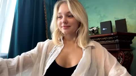 Snapshot of mauriceproenza chatting on 07-07-26, 07:23 Eva 1st day online show from 07-07-26, 07:23