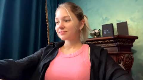 Snapshot of mauriceproenza chatting on 07-15-26, 06:51 Eva 1st day online show from 07-15-26, 06:51