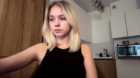 Snapshot of mauriceproenza chatting on 07-21-26, 07:54 Eva 1st day online show from 07-21-26, 07:54