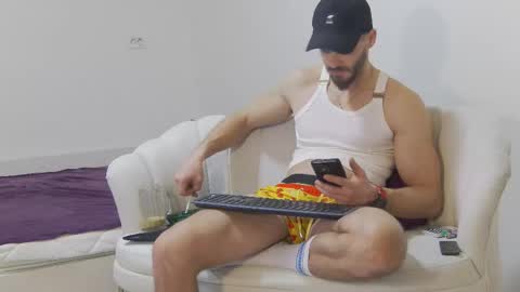 mauro_real_man online show from 02-18-26, 06:48
