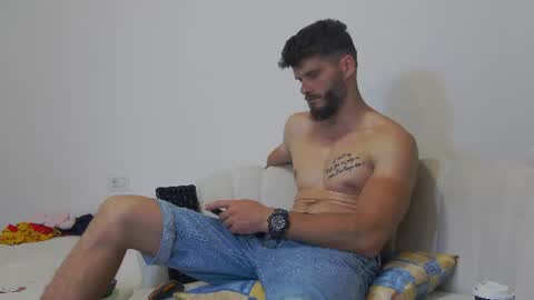 mauro_real_man online show from 06-26-26, 05:39