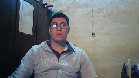 Snapshot of maurodirty chatting on 02-23-25, 07:55 Mauro online show from 02-23-25, 07:55