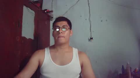 Snapshot of maurodirty chatting on 03-02-25, 10:48 Mauro online show from 03-02-25, 10:48