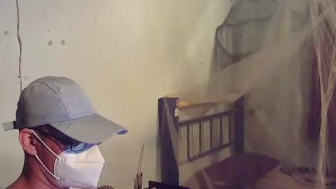 Snapshot of maurodirty chatting on 11-24-25, 04:45 Mauro online show from 11-24-25, 04:45