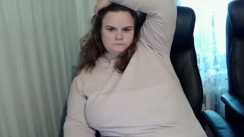 Snapshot of mavka2025 chatting on 09-30-25, 07:13 Mavka2025 online show from 09-30-25, 07:13