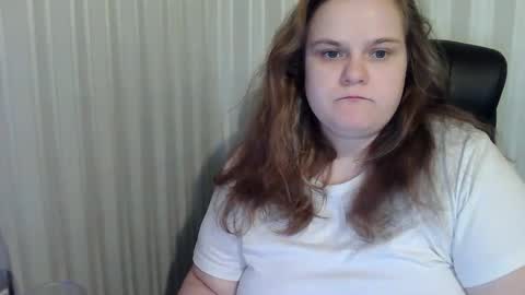 Snapshot of mavka2025 chatting on 11-17-25, 11:16 Mavka2025 online show from 11-17-25, 11:16