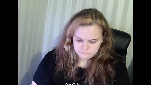 Snapshot of mavka2025 chatting on 12-19-25, 10:22 Mavka2025 online show from 12-19-25, 10:22