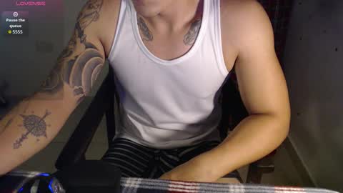 Snapshot of max1999__ chatting on 02-23-26, 11:02 Maxi Independent model online show from 02-23-26, 11:02