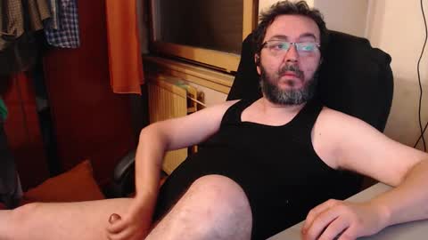 Max online show from 09-27-25, 10:37