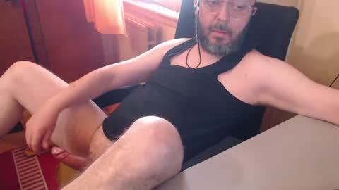 Max online show from 06-13-26, 10:24