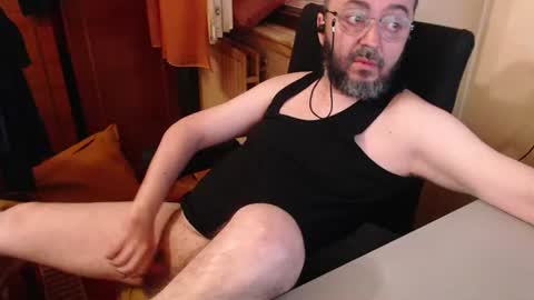 Max online show from 06-16-26, 05:10