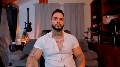 Snapshot of max_dic1 chatting on 12-20-24, 11:26 max D. online show from 12-20-24, 11:26