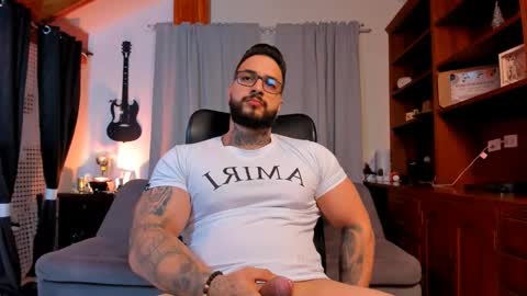 Snapshot of max_dic1 chatting on 03-04-25, 01:34 max D. online show from 03-04-25, 01:34