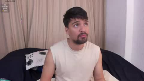 Snapshot of max_ed chatting on 06-14-26, 04:58 edward online show from 06-14-26, 04:58