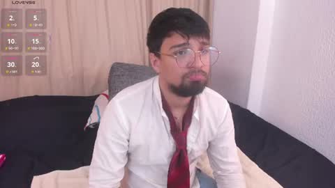 Snapshot of max_ed chatting on 07-04-26, 11:49 edward online show from 07-04-26, 11:49