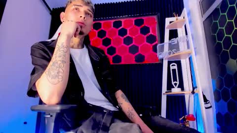 Max online show from 03-20-26, 04:39