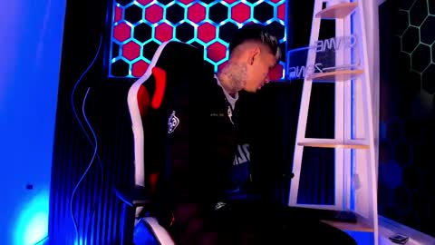 Max online show from 04-13-26, 03:12