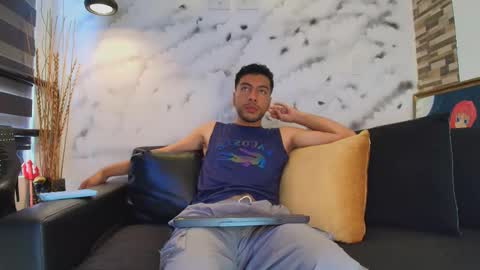 Max Hornye online show from 03-26-26, 07:19