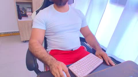 max_love25 online show from 03-16-26, 08:24