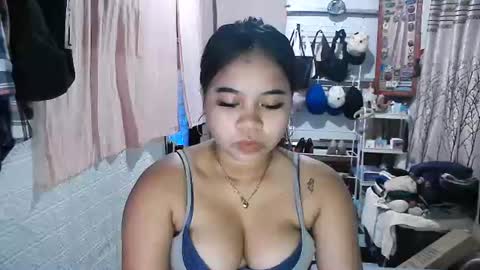 Snapshot of max_lovely123 chatting on 07-04-26, 09:37 max_lovely123 online show from 07-04-26, 09:37