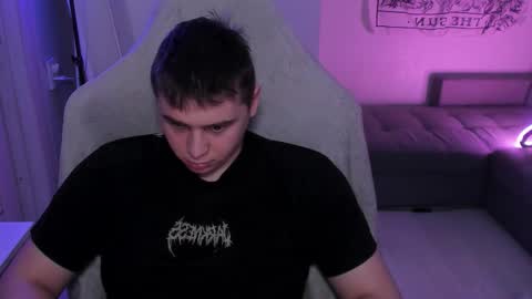 Max online show from 02-25-26, 01:21