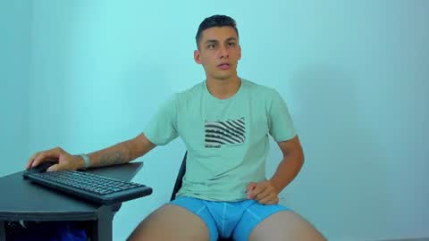 MAX     online show from 06-15-26, 02:47