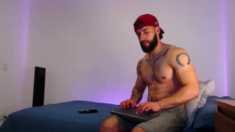 max_xl_ online show from 10-28-25, 03:47