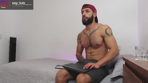 max_xl_ online show from 07-20-26, 03:14