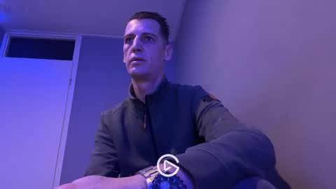 Snapshot of maxbose666 chatting on 02-11-25, 05:50 Max online show from 02-11-25, 05:50