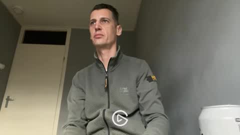 Snapshot of maxbose666 chatting on 03-11-25, 03:45 Max online show from 03-11-25, 03:45