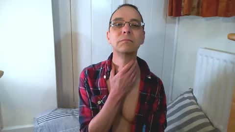 Max Davies online show from 03-28-26, 06:07